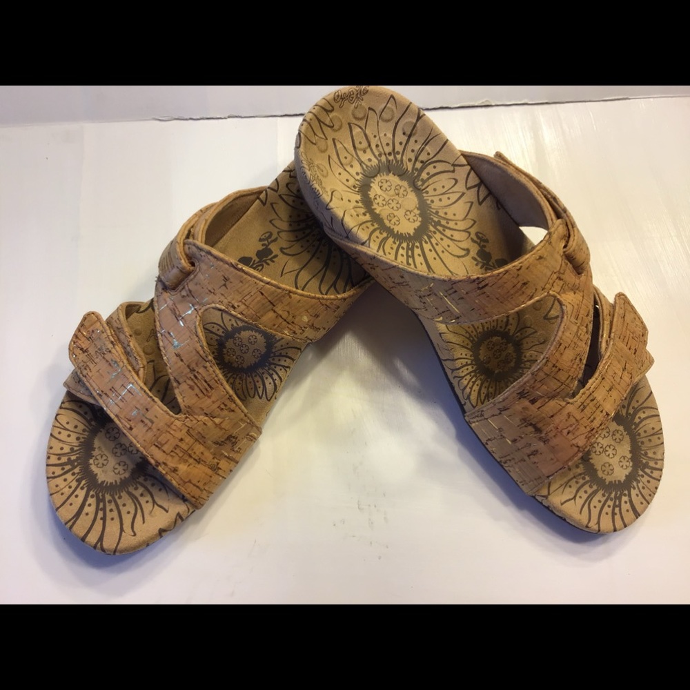 Vionic sandals